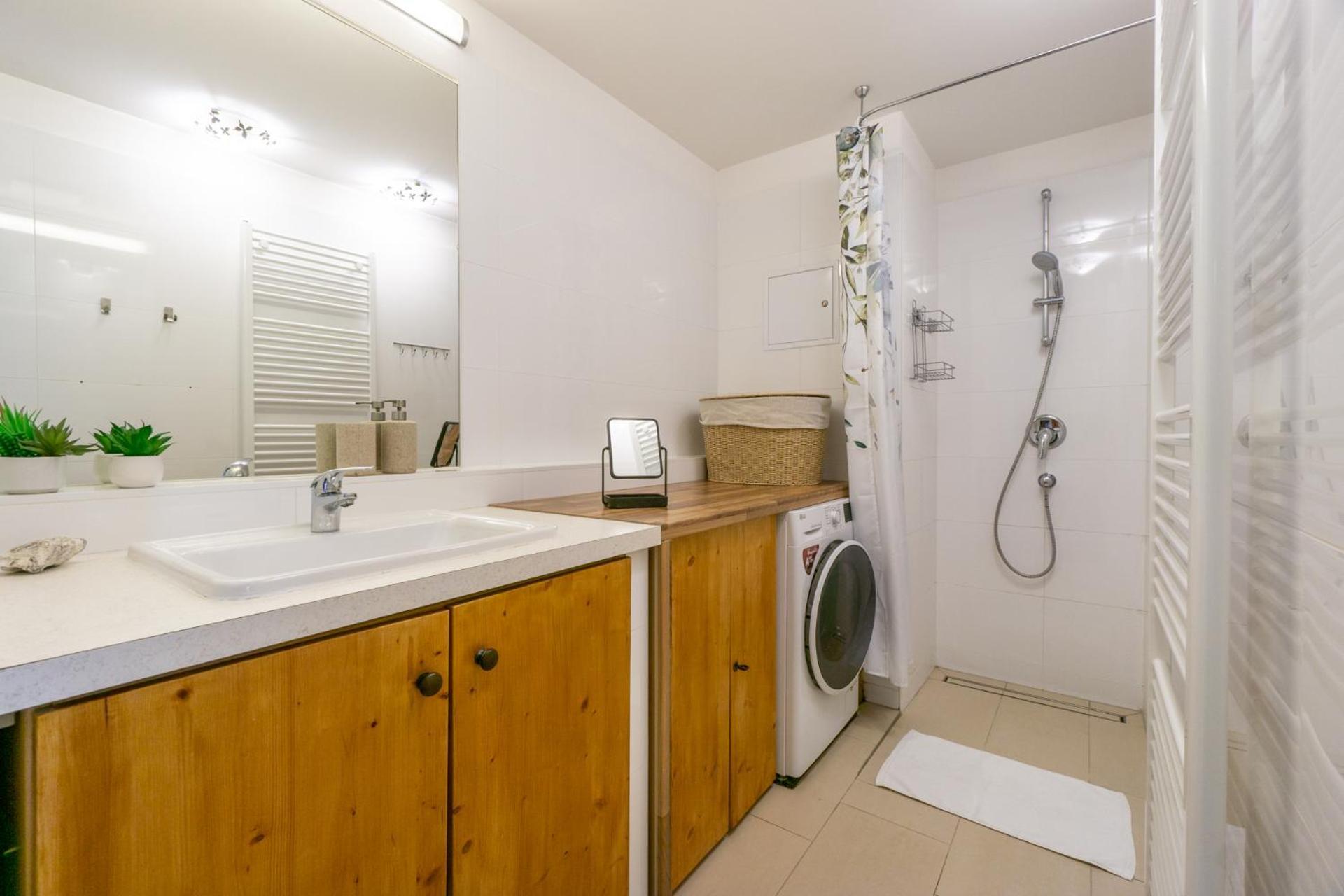 Apartment With Garden Close To Stadthalle, Westbahnhof ウィーン エクステリア 写真